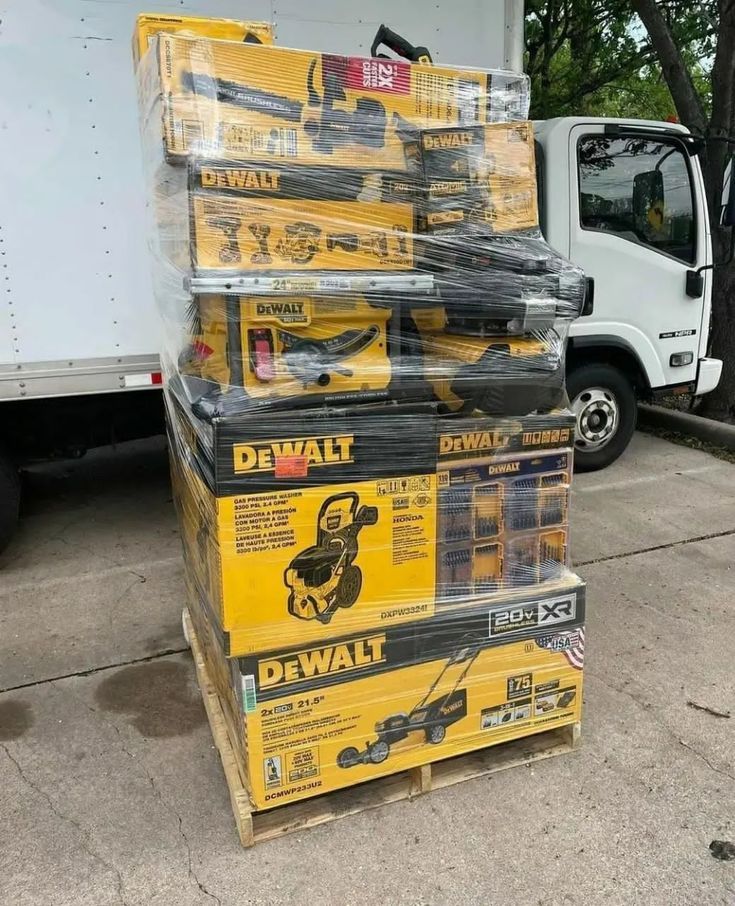 DeWalt Tool Pallet — wholesale liquidation pallet