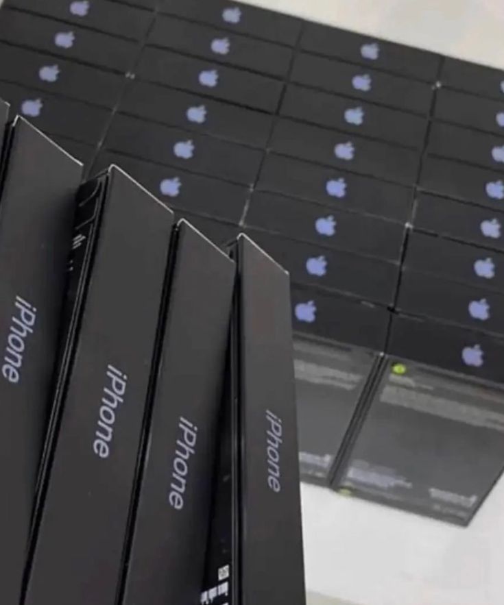 iPhone Pallet — wholesale liquidation pallet
